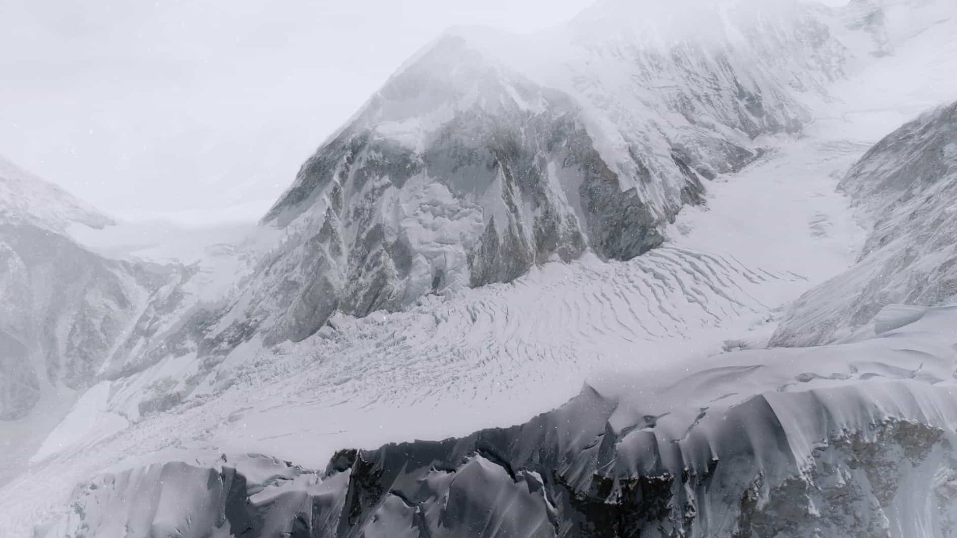 Netflix纪录片《余波：圣母峰和尼泊尔大地震/余震：珠穆朗玛峰和尼泊尔地震 Aftershock: Everest and the Nepal Earthquake 2022》全3集 英语中字 1080P高清网盘下载