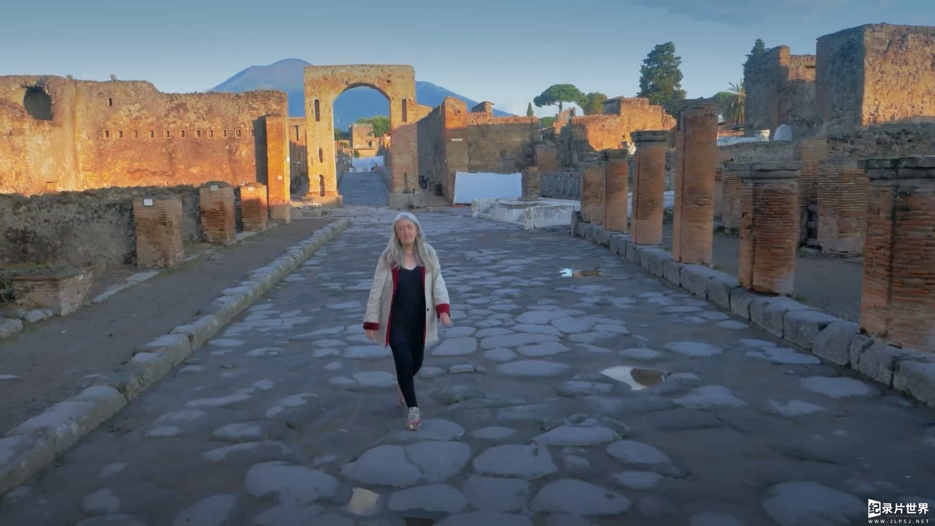 BBC纪录片/考古系列《庞贝：最新解密/庞贝：灾难降临之前 Pompeii: New Secrets Revealed with Mary Beard 2016》全1集