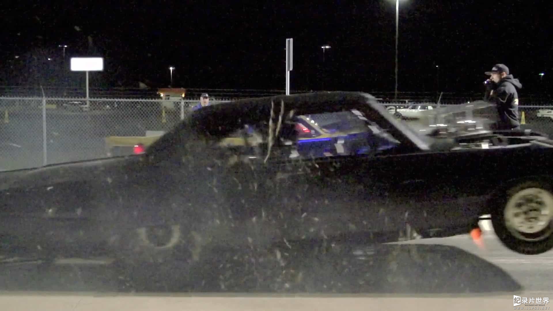 探索频道《街头流氓：终局之战/ Street Outlaws: End Game 2022》第1季全9集